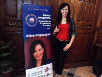7 Dokter Paling Cantik di Indonesia dr- Floren