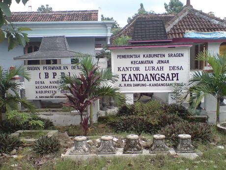 8 Nama Desa Paling Aneh di Indonesia desa kandangsapi