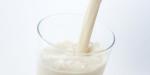 5 Cara Sehat Meluruskan Rambut dengan Ramuan Alami susu